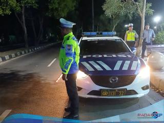 Mencegah Segala Bentuk Kejahatan di Jalanan, Polres Langkat Laksanakan Patroli Malam